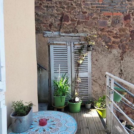 Les Chambres Hautes D'Anastasia Rodez Ngoại thất bức ảnh