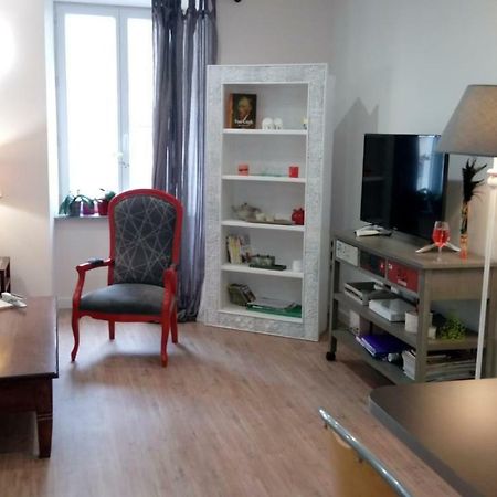 Les Chambres Hautes D'Anastasia Rodez Ngoại thất bức ảnh