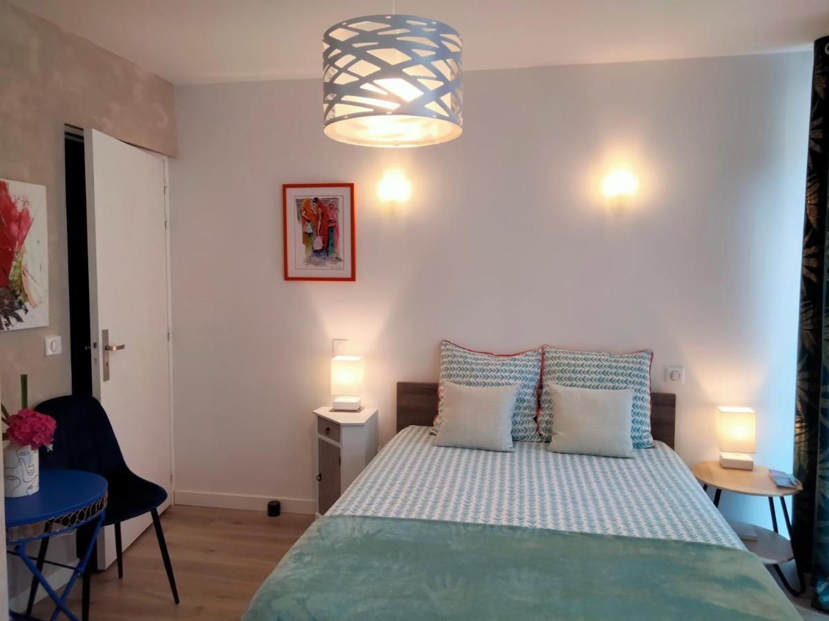 Les Chambres Hautes D'Anastasia Rodez Ngoại thất bức ảnh