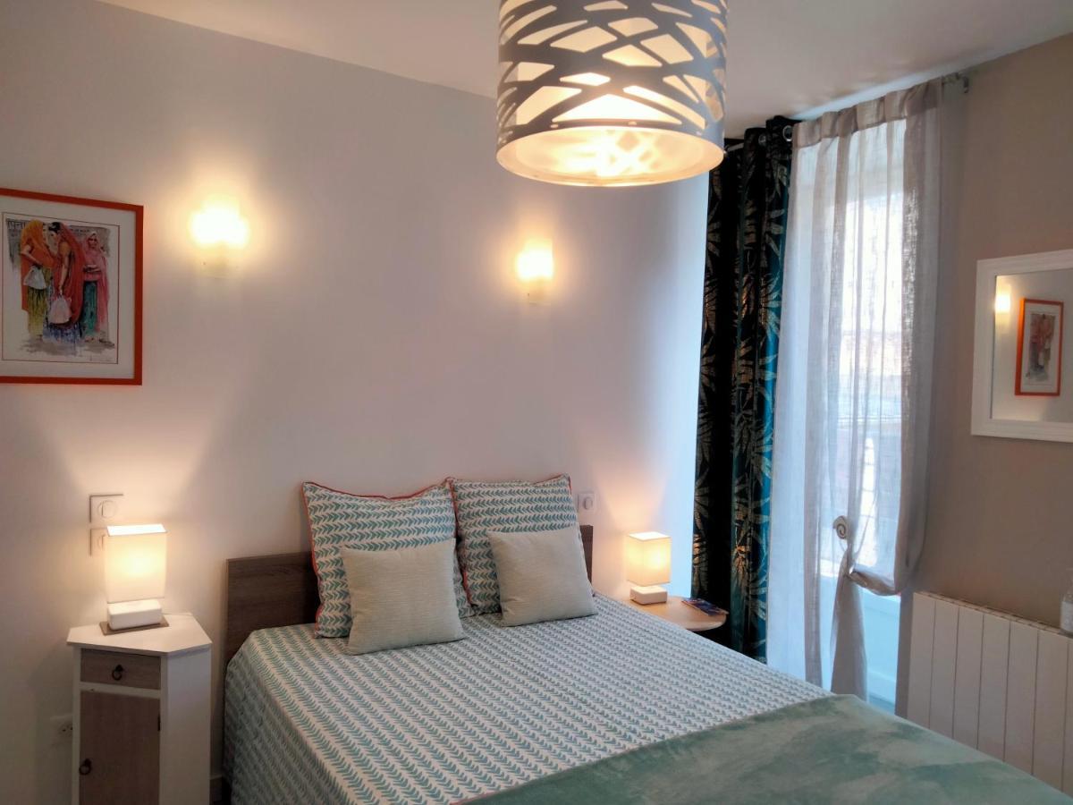 Les Chambres Hautes D'Anastasia Rodez Ngoại thất bức ảnh