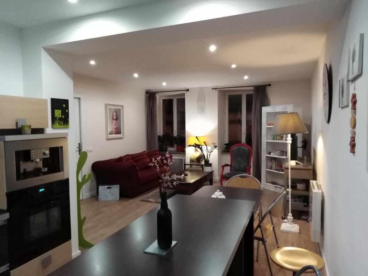 Les Chambres Hautes D'Anastasia Rodez Ngoại thất bức ảnh